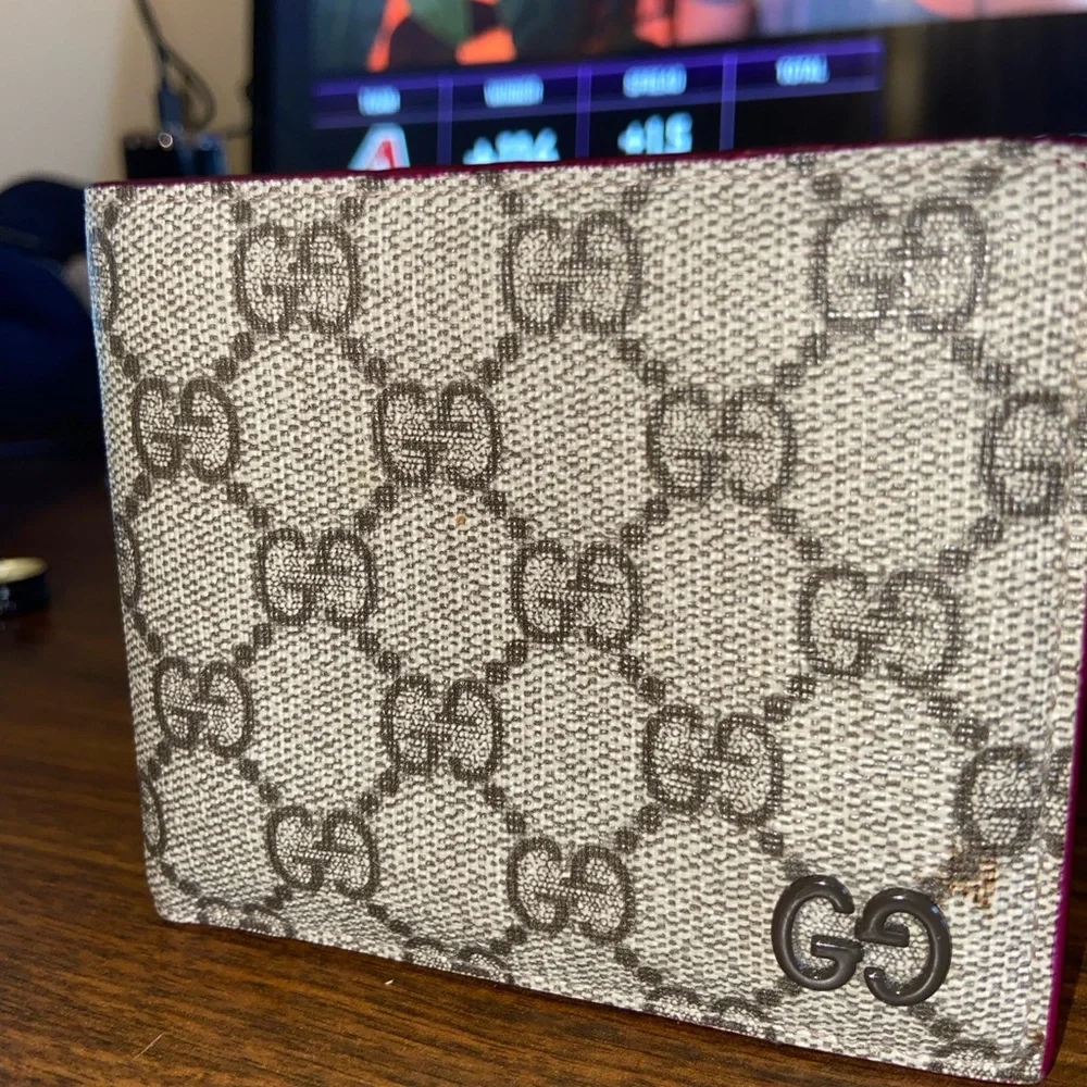 Gucci GG Supreme Monogram Red Leather Bi-Fold Wallet